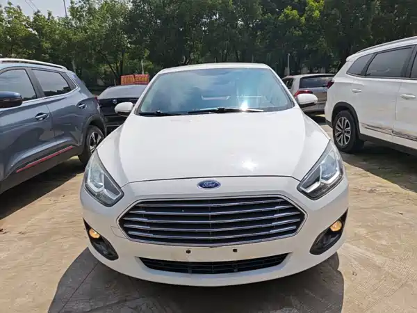 Ford Escort 2017