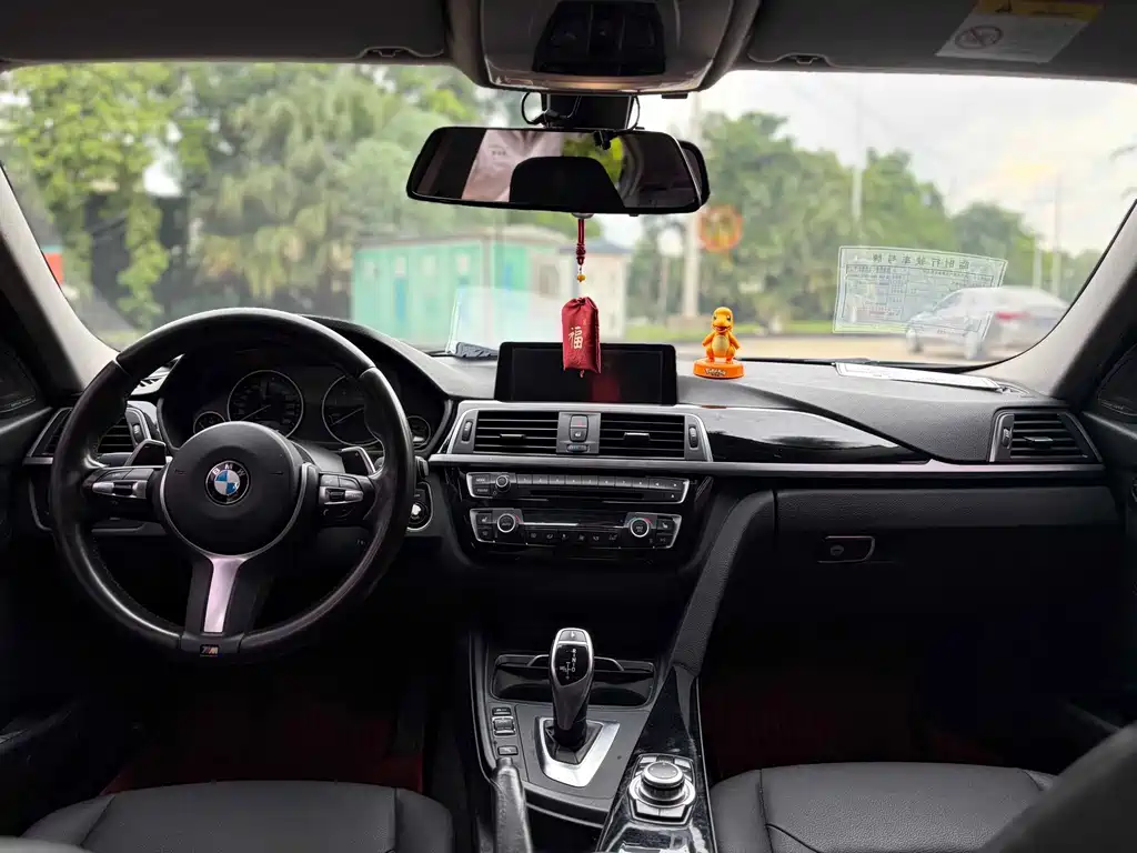 BMW 3 Series 2016 — фото 13