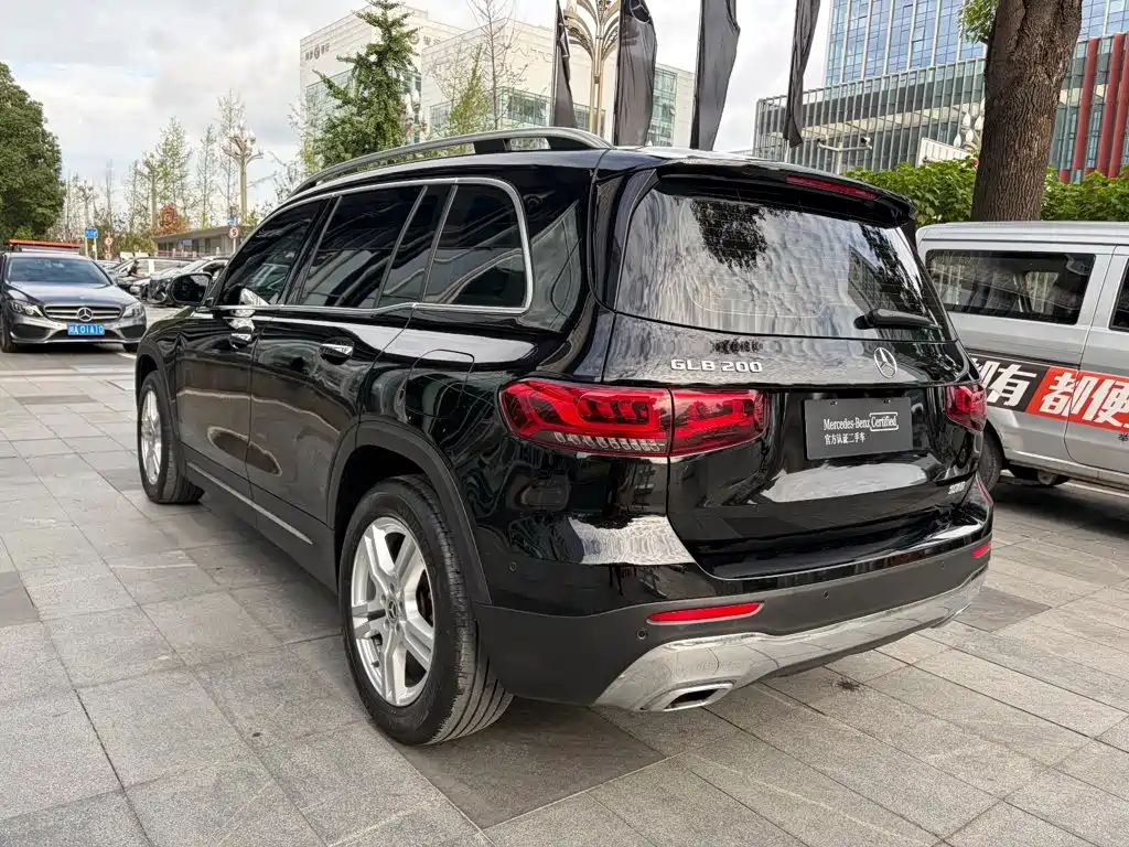 Mercedes-Benz GLB 2021 — фото 13