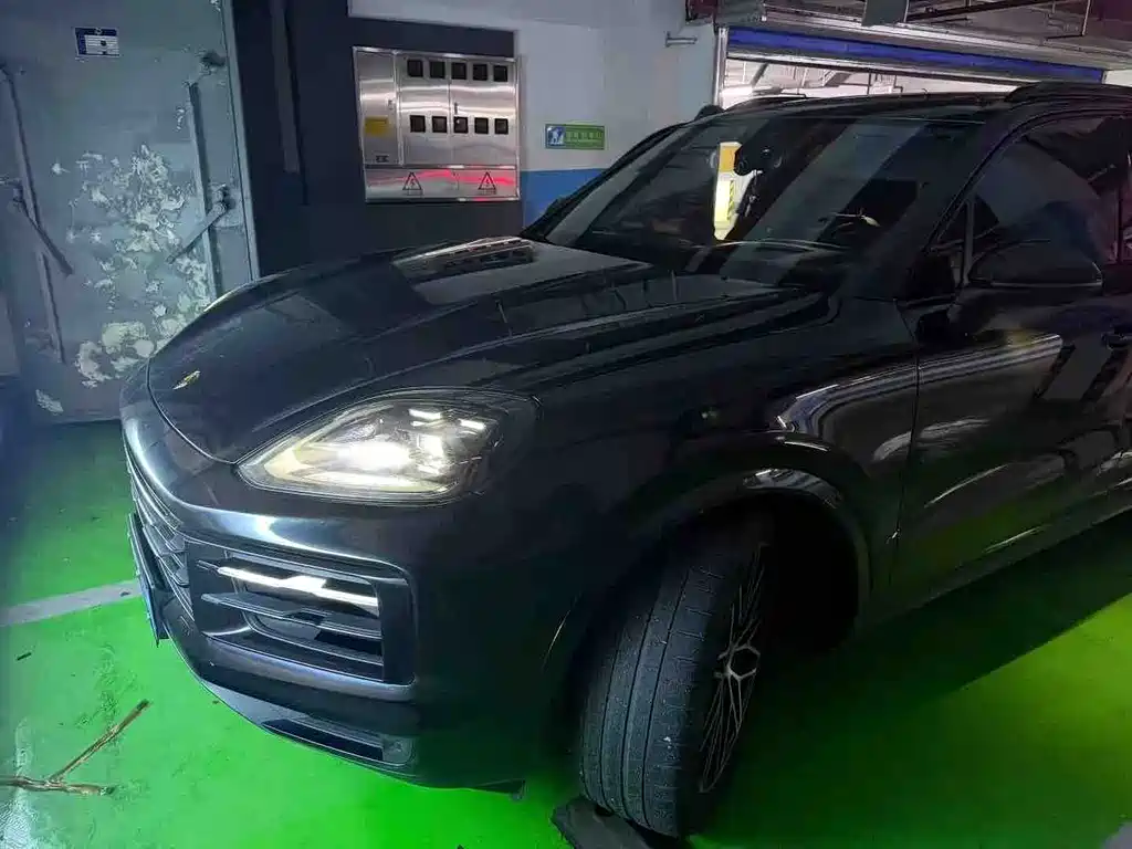 Porsche Cayenne 2024