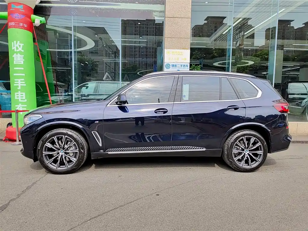 BMW X5 2023