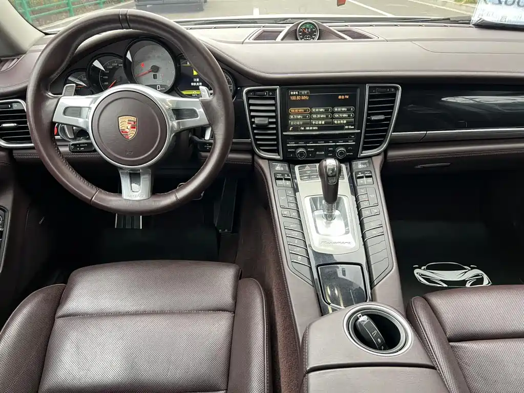 Porsche Panamera 2015 — фото 13