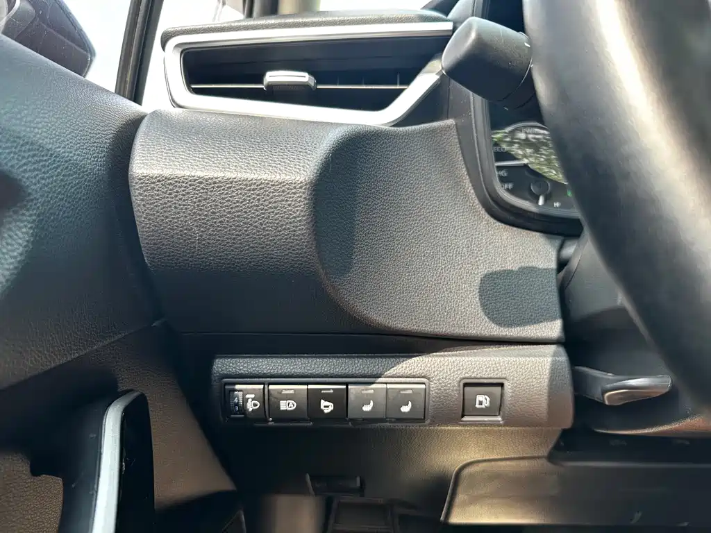 Toyota Corolla 2023 — фото 20