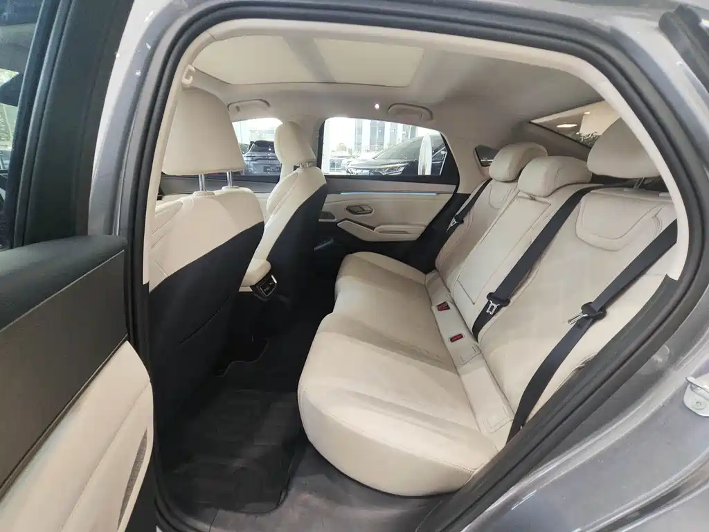BYD Qin L 2025 — фото 10