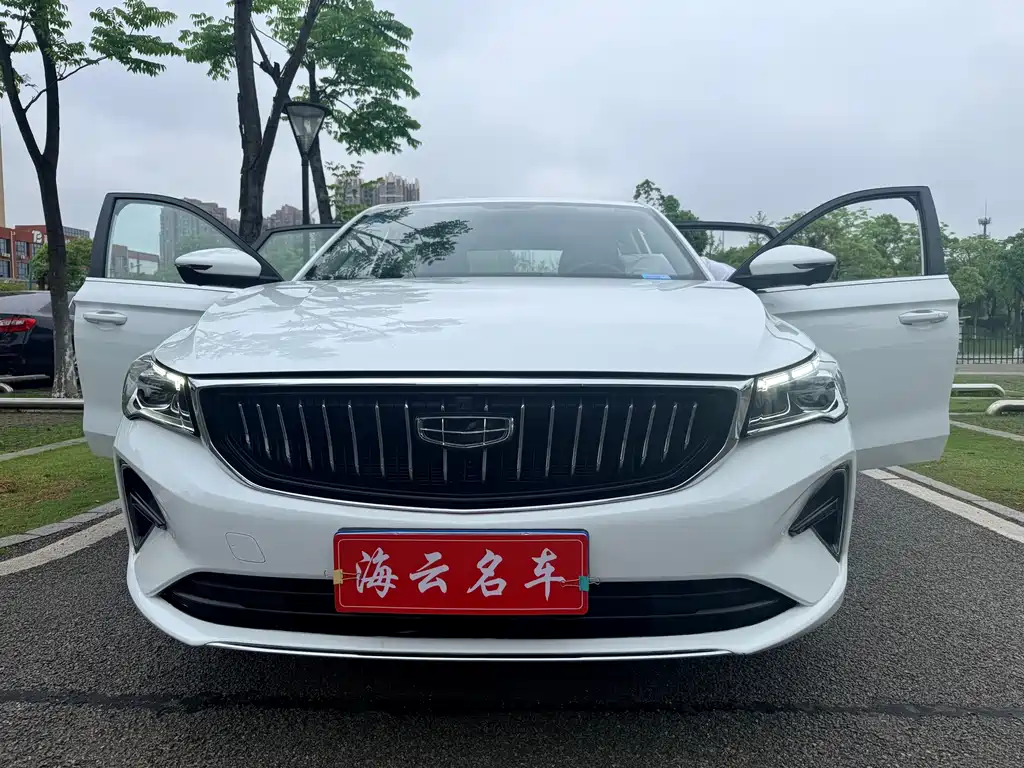 Geely Emgrand 2023 — фото 22