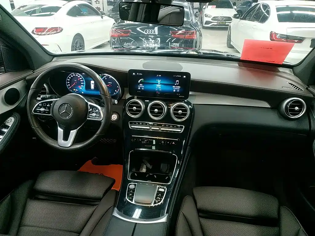 Mercedes-Benz GLC 2021 — фото 10