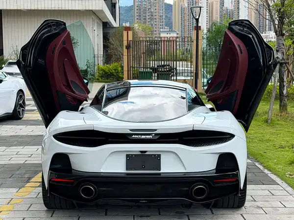 McLaren GT 2022