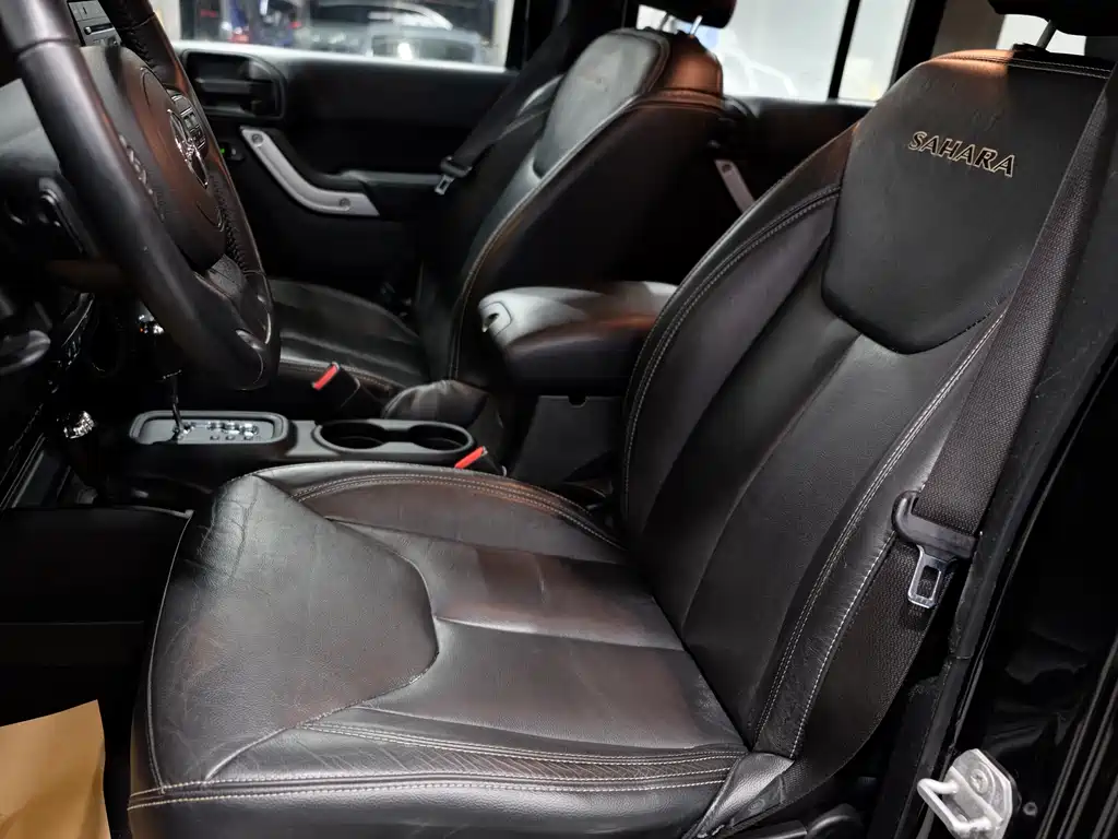 Jeep Wrangler 2018 — фото 10