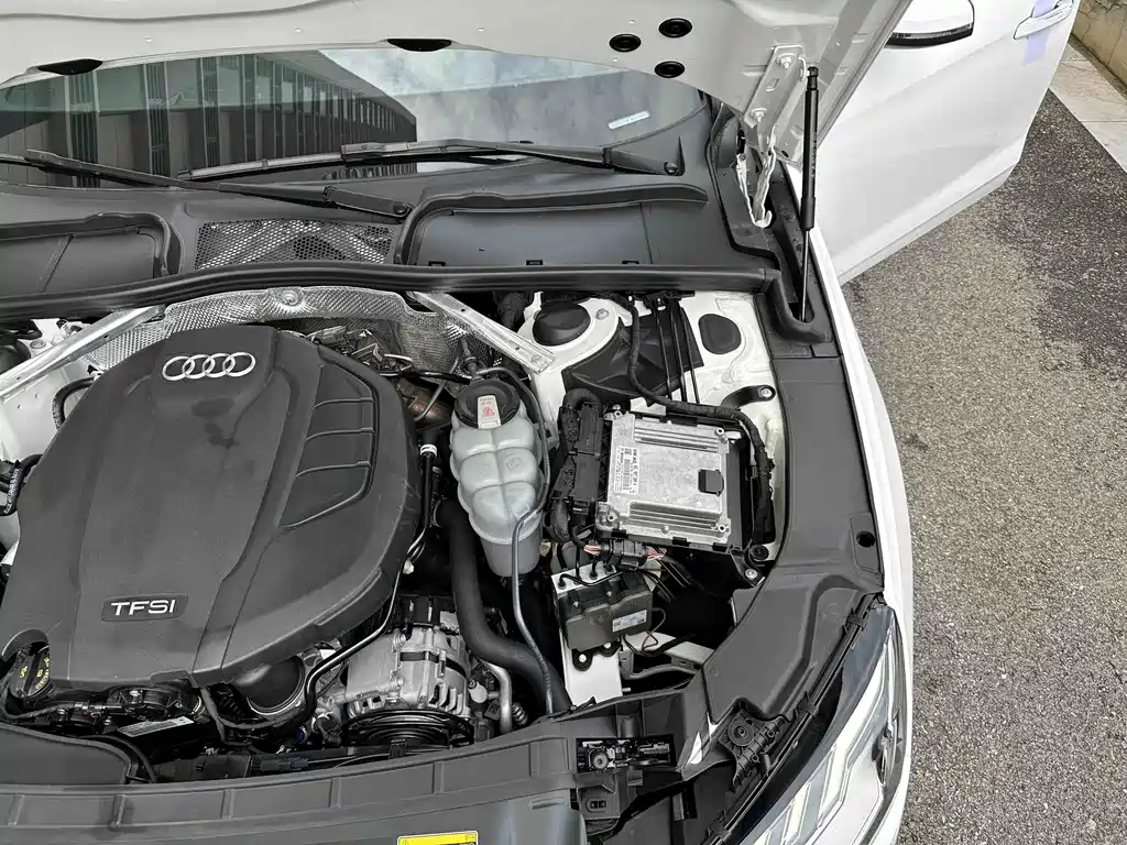 Audi A4L 2022 — фото 24