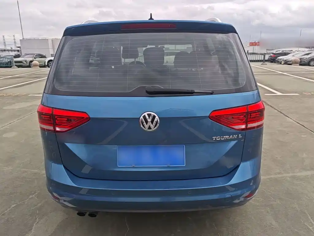 Volkswagen Touran 2020 — фото 6