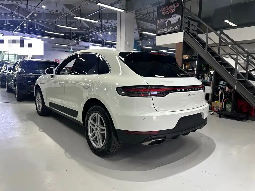 Porsche Macan 2021 — фото 6