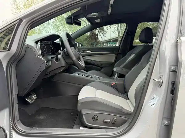 Volkswagen Golf 2026