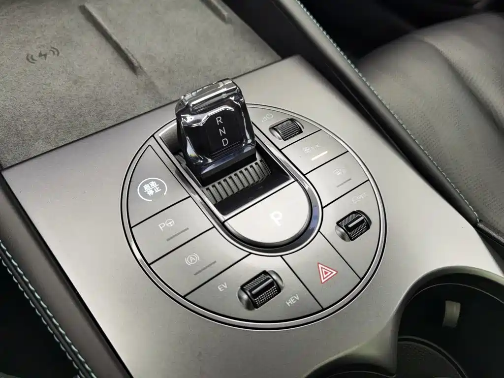 BYD Seal 06 2025 — фото 13