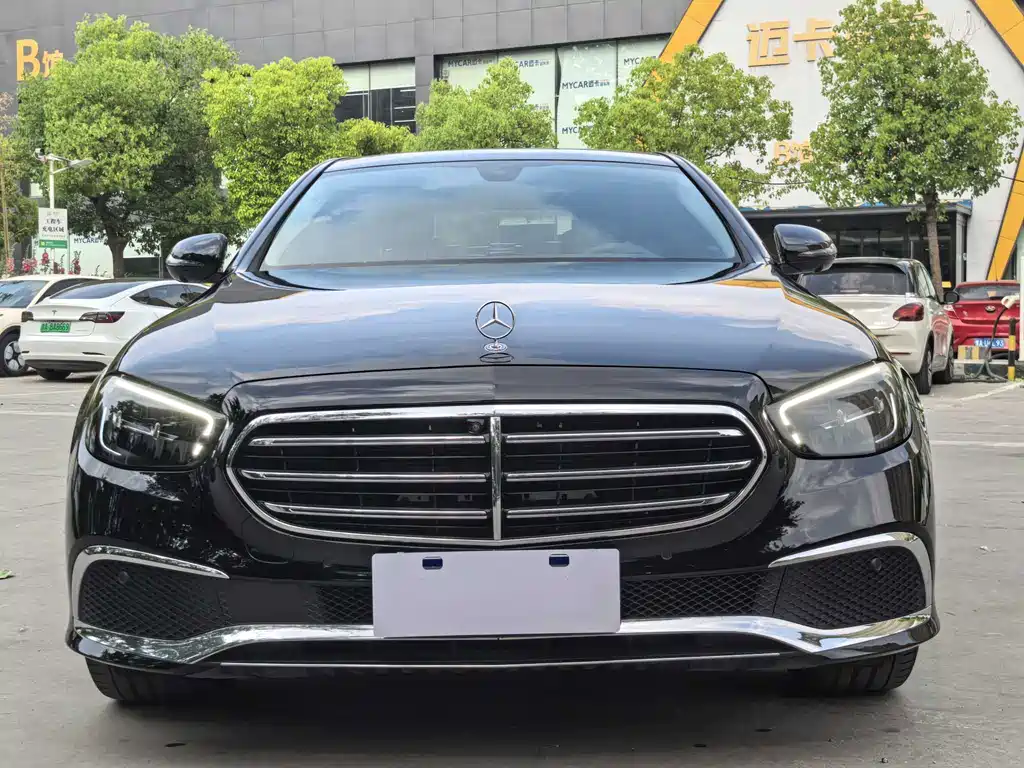 Mercedes-Benz E-Class 2023