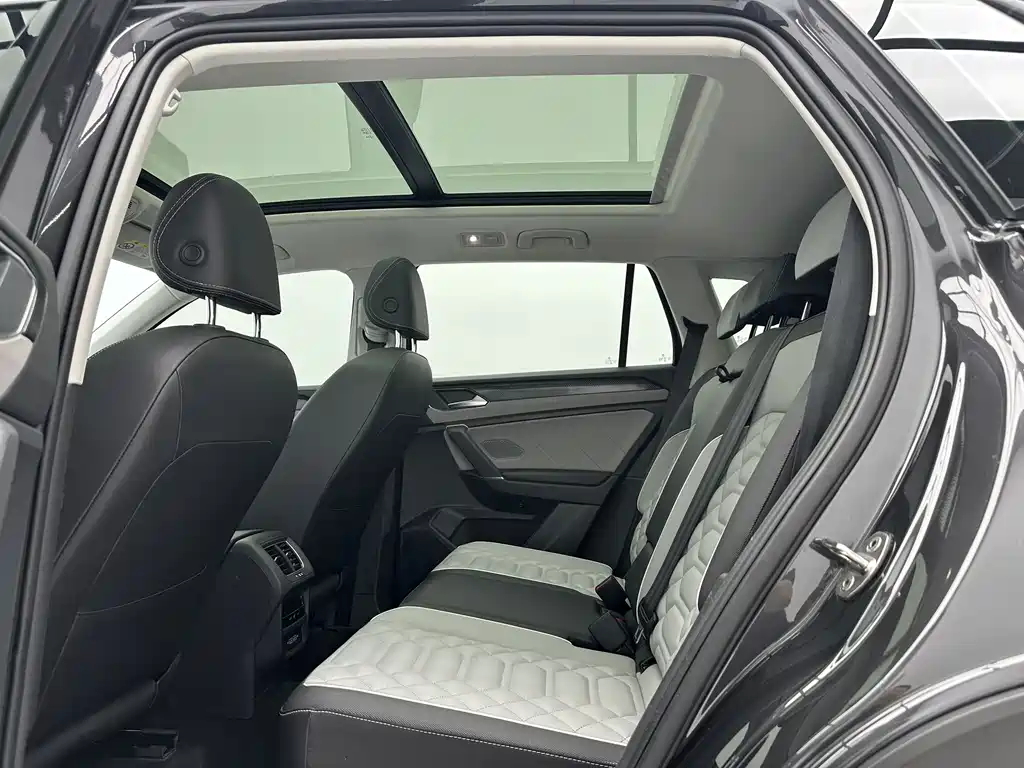 Volkswagen Tayron 2023