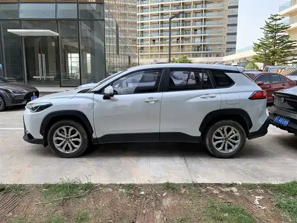 Toyota Frontlander 2025