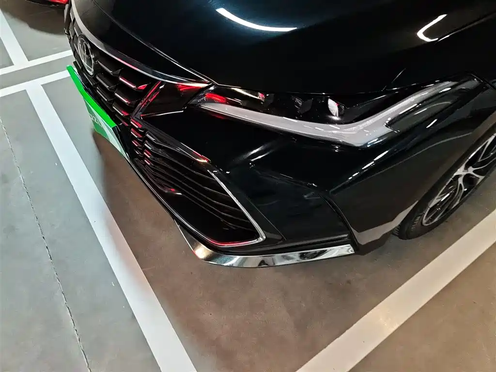 Toyota Avalon 2023 — фото 18