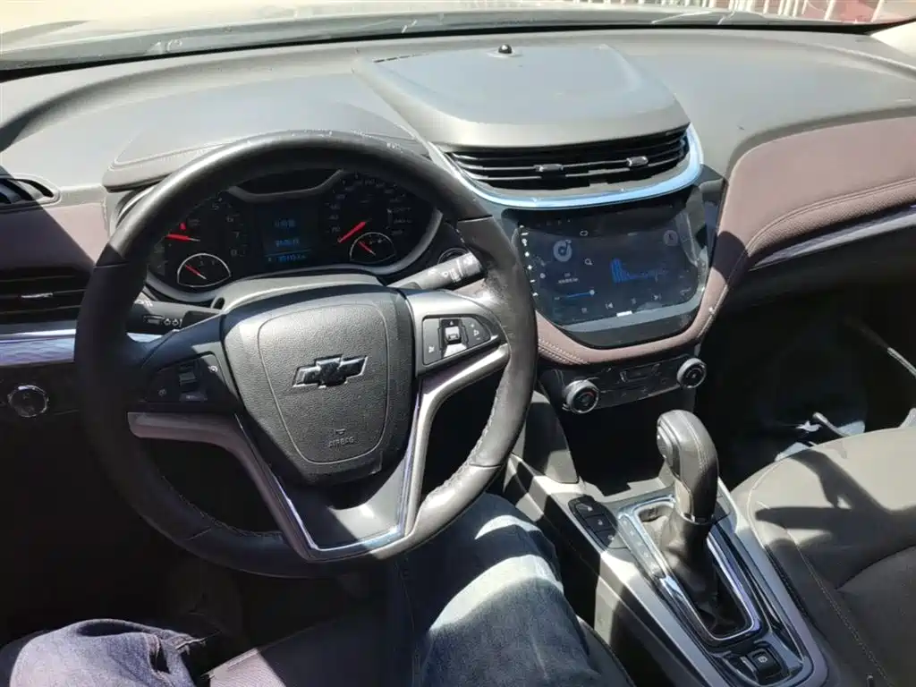 Chevrolet Malibu 2018 — фото 10