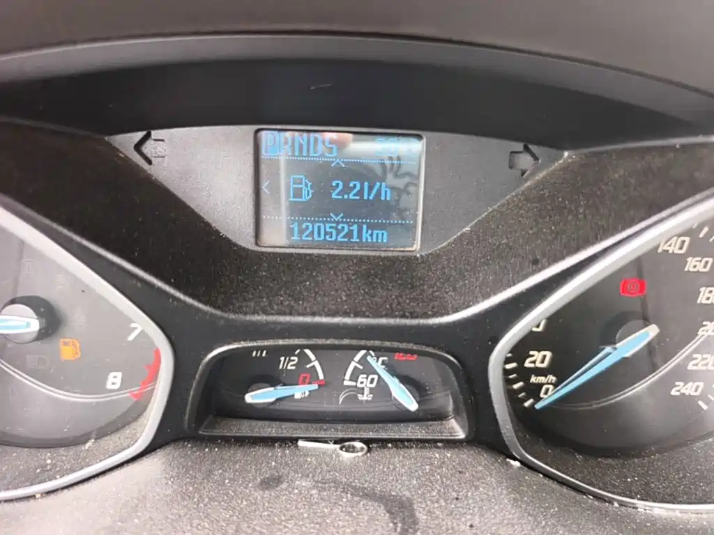 Ford Focus 2014 — фото 19