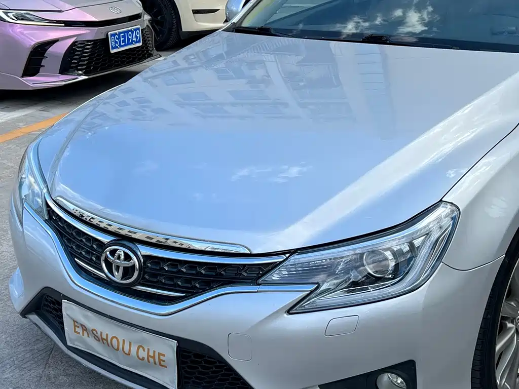 Toyota Reiz 2015 — фото 17