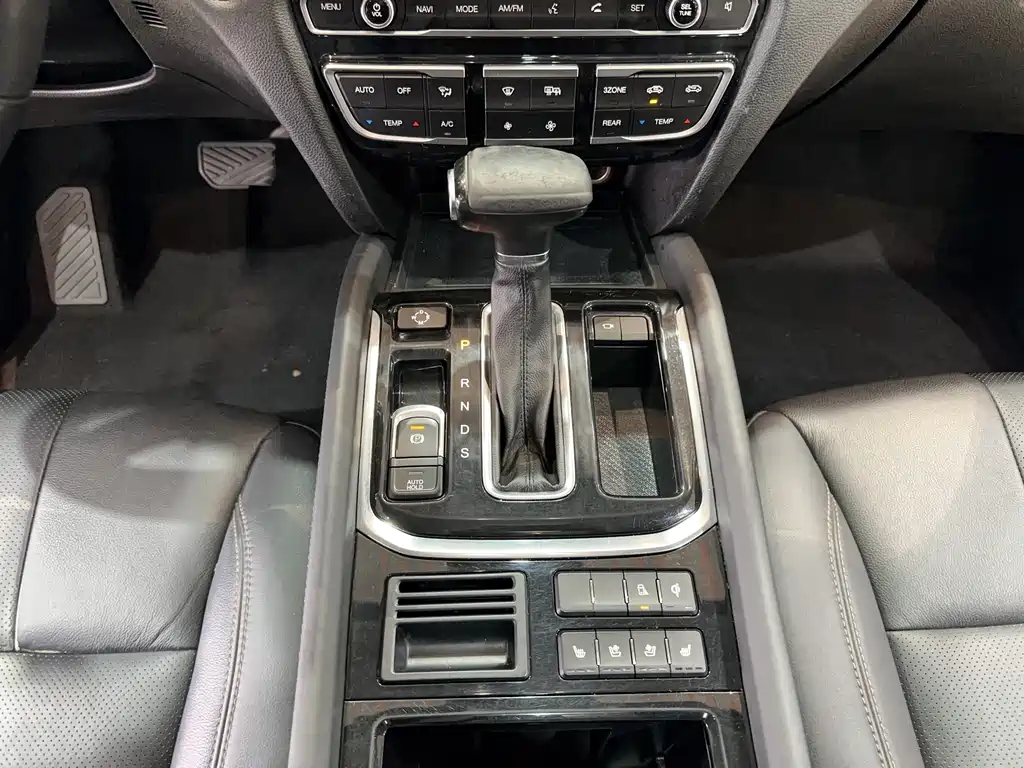 GAC Motor Trumpchi GS8 2017 — фото 7