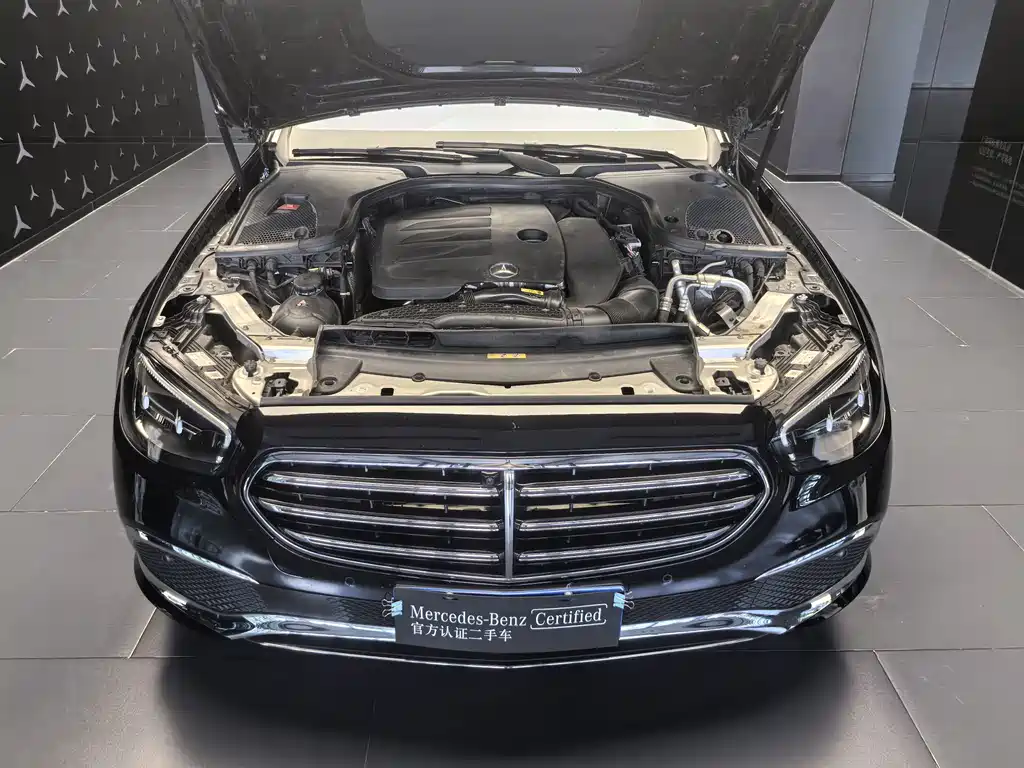 Mercedes-Benz E-Class 2023 — фото 6