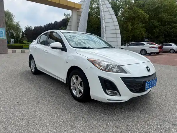 Mazda 3 Xingcheng 2012