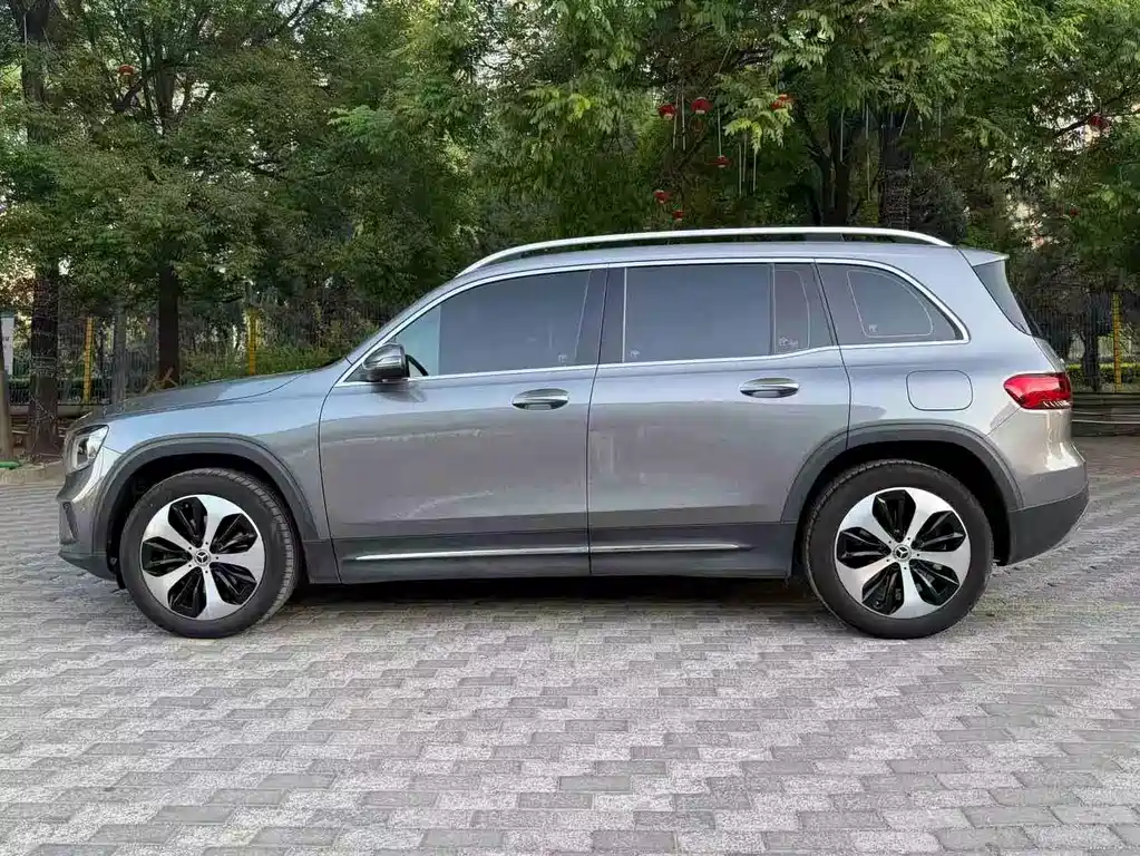 Mercedes-Benz GLB 2022