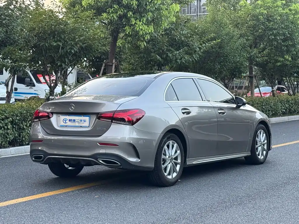 Mercedes-Benz A-Class 2020 — фото 4