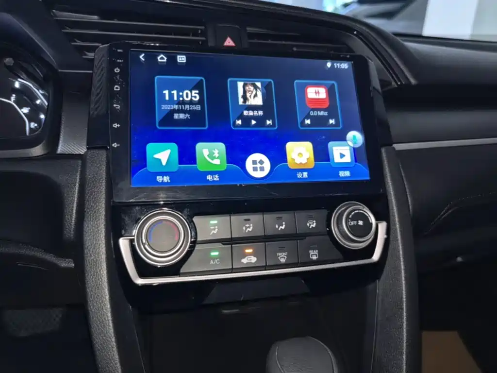 Honda Civic 2017 — фото 13