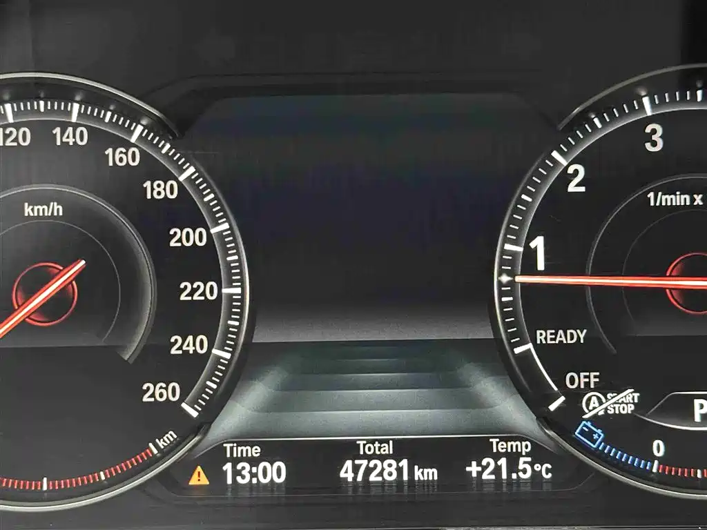 BMW 3 Series 2019 — фото 12
