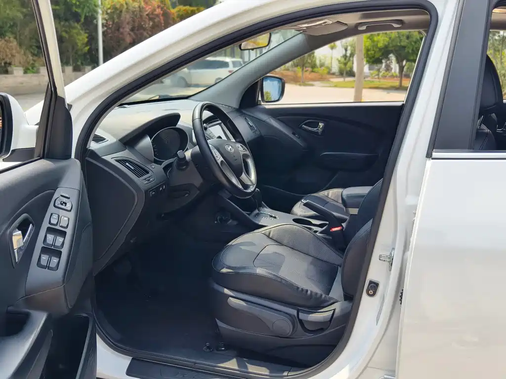 Hyundai ix35 2016 — фото 14
