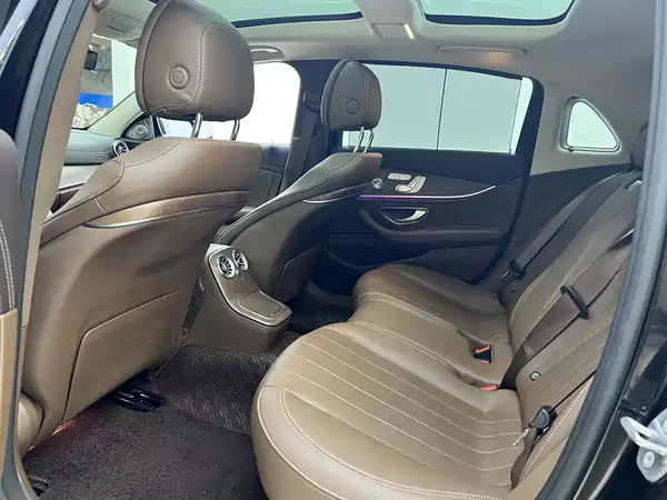 Mercedes-Benz E-Class 2022
