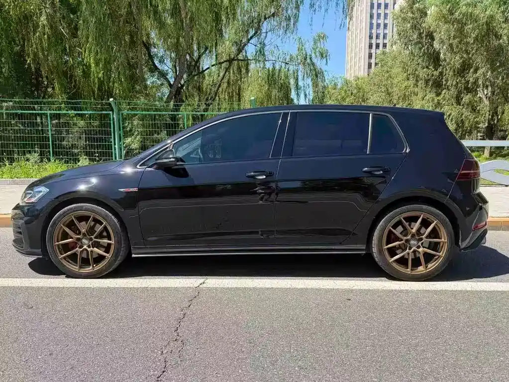 Volkswagen Golf GTI 2019
