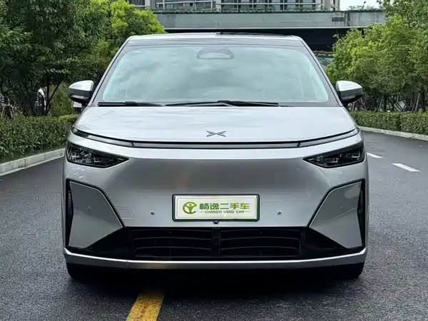 XPeng X9 2025
