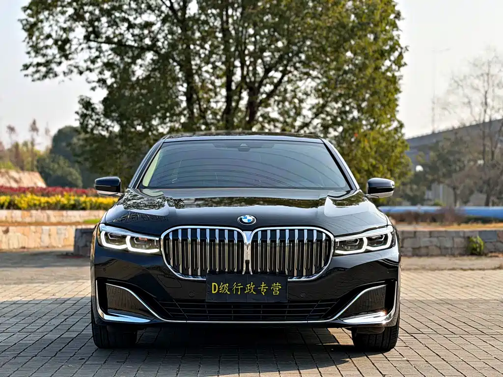 BMW 7 Series 2021 — фото 2