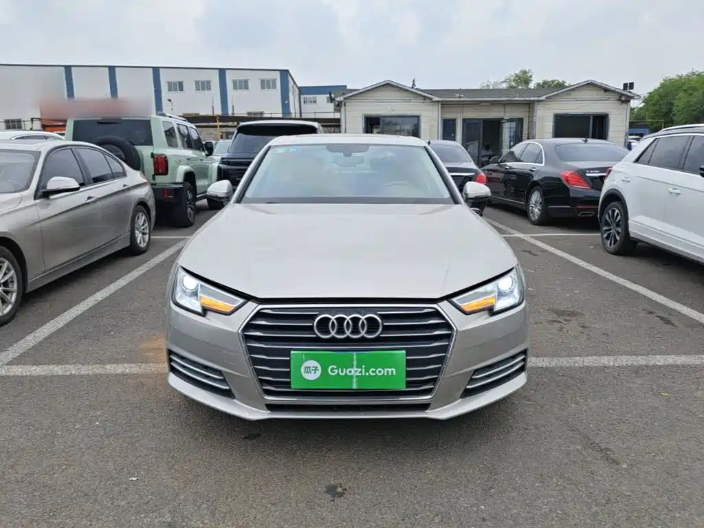 Audi A4L 2017
