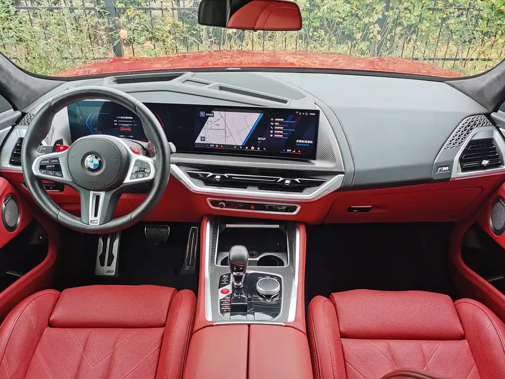 BMW XM 2023 — фото 10