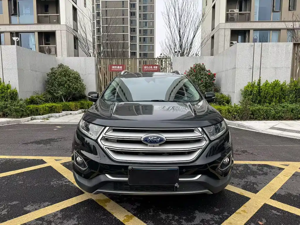 Ford Edge 2018 — фото 2