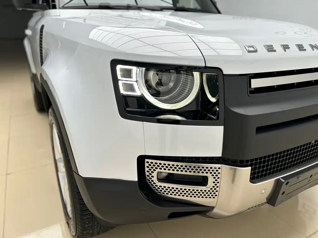 Land Rover Defender 2022 — фото 22