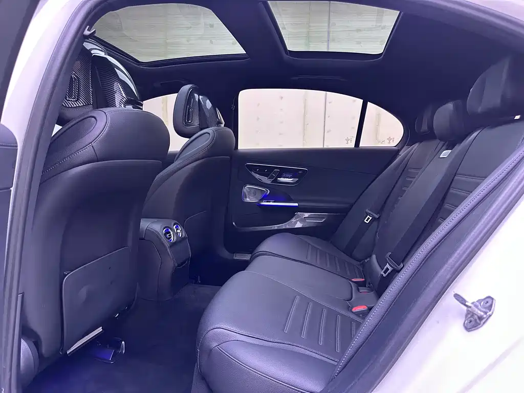 Mercedes-Benz C-Class 2022 — фото 9