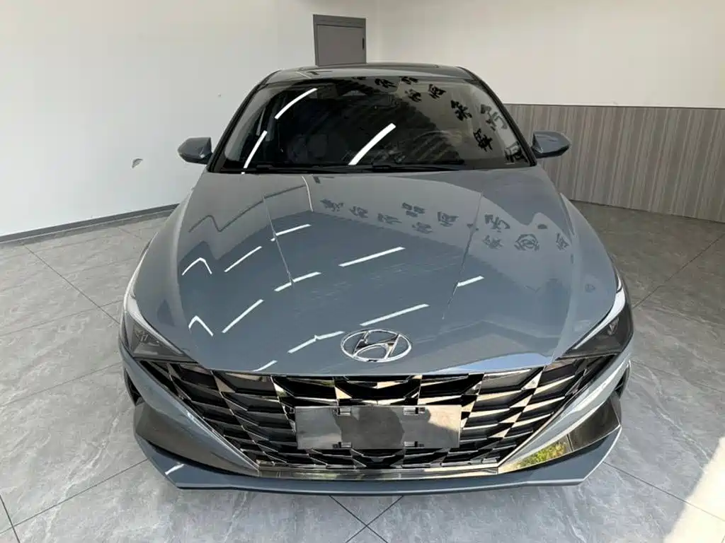 Hyundai Elantra 2023