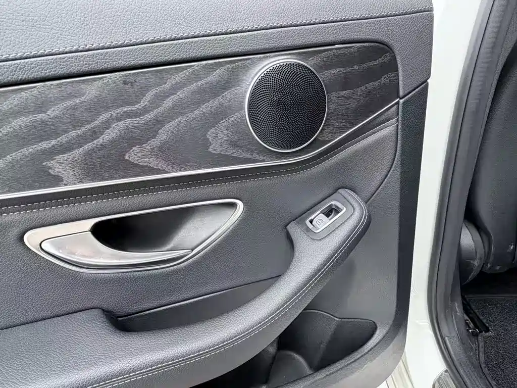 Mercedes-Benz C-Class 2016
