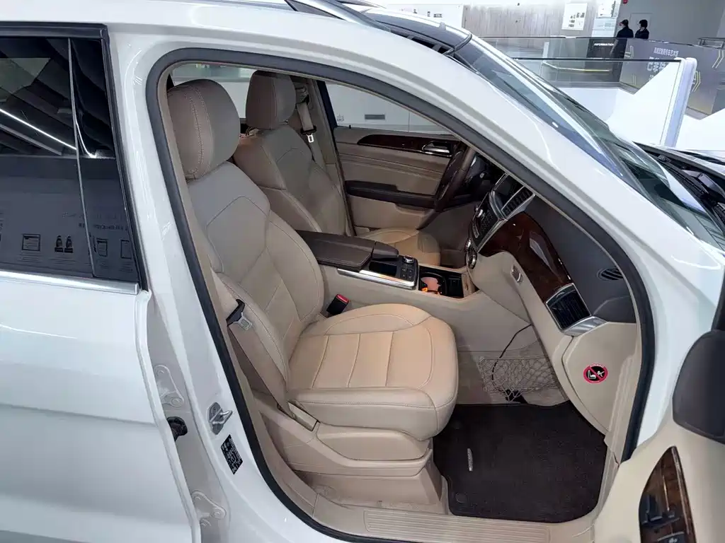 Mercedes-Benz M-Class 2013 — фото 11