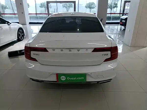 Volvo S90 2017