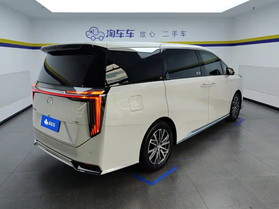 GAC Motor Trumpchi M8 2024 — фото 3