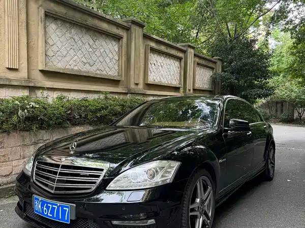 Mercedes-Benz S-Class AMG 2011