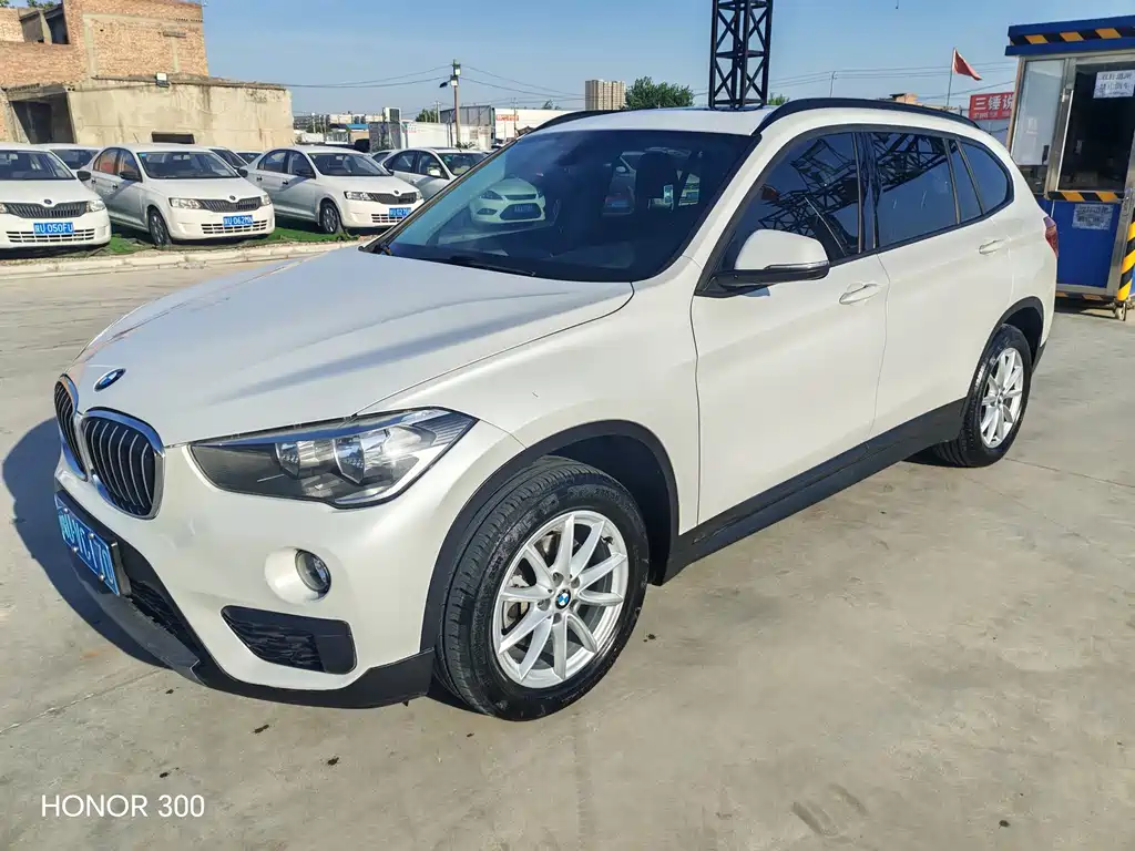 BMW X1 2019 — фото 1
