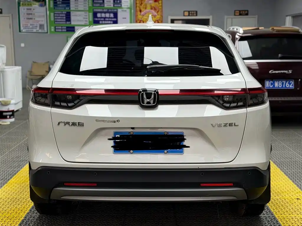 Honda Vezel 2023 — фото 17