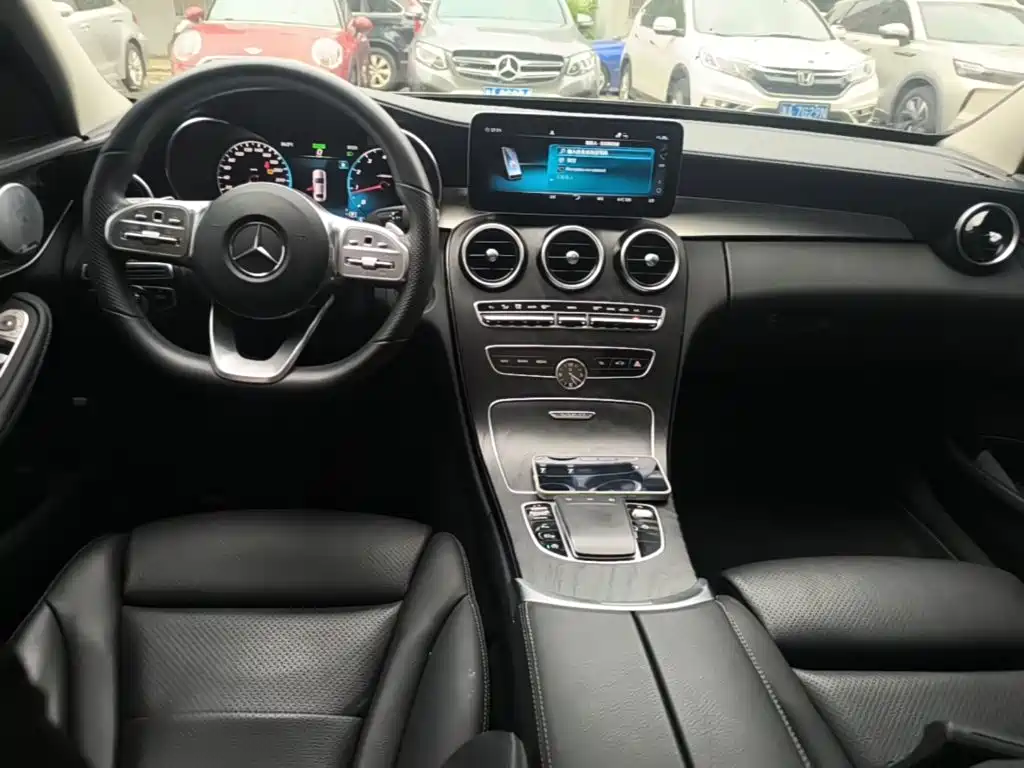 Mercedes-Benz C-Class 2020 — фото 10